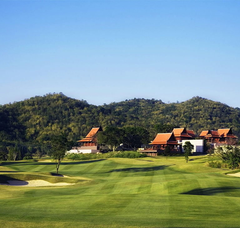 Villa Vista in Hua Hin-golf courses and a variety of activities